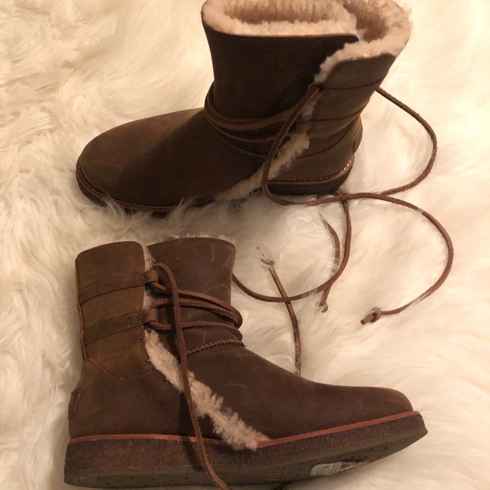 Leather Wrap Ugg